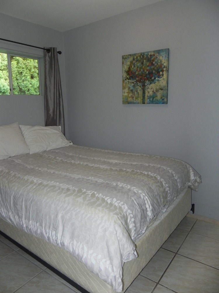 Naramata Courtyard Suites Exterior foto